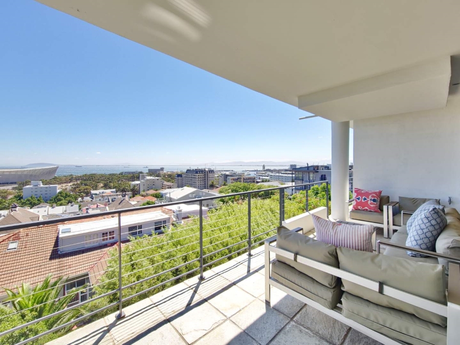 2 Bedroom Property for Sale in Green Point Western Cape
